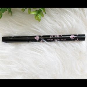 Girlactik eyeliner